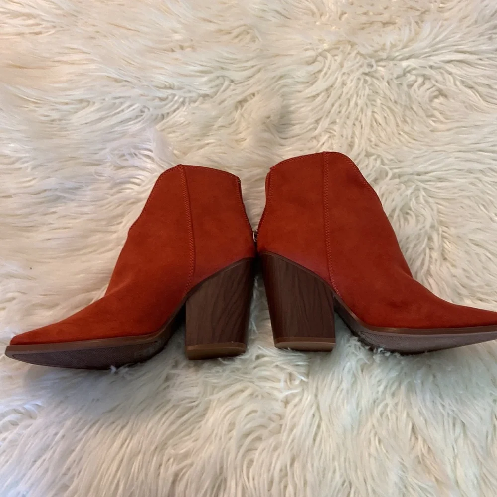 QUPID Booties never been worn size 8.5 beautiful color heel is 4” - Picture 9 of 12